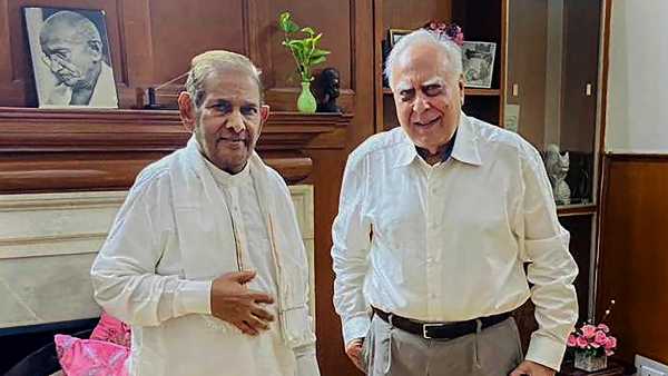  शरद यादव कांग्रेस के साथ भी जुड़े