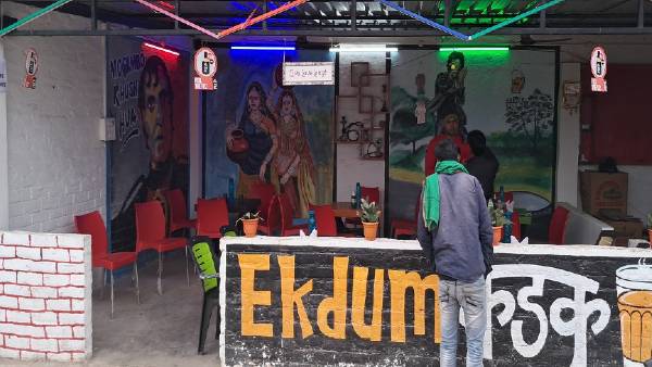 कुल्हड़ चाय भी बना लोगों की पहली पसंद कुल्हड़ चाय भी बना लोगों की पहली पसंद