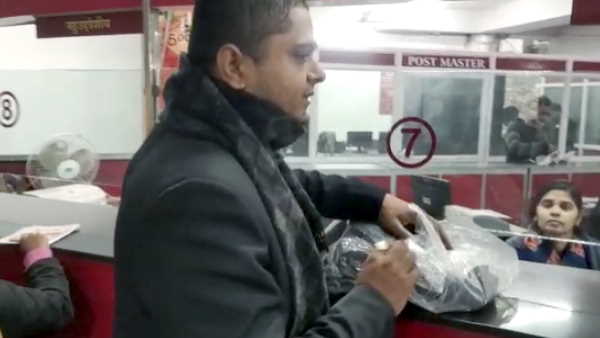 Varanasi Advocate send jacket to Rahul Gandhi by speed post wearing only half tshirt in such cold 