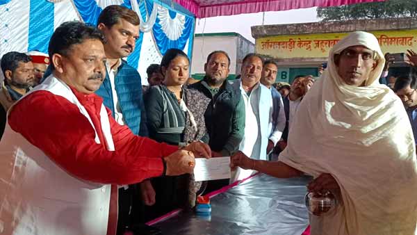 पीएम और सीएम ने भी दुख जताया