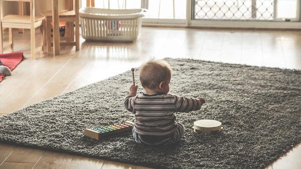 लड़की भी कंफ्यूज? लड़की भी कंफ्यूज?