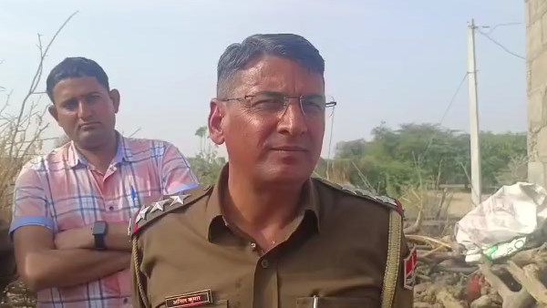 एसपी ने घर के पास तैनात किए पुलिसकर्मी एसपी ने घर के पास तैनात किए पुलिसकर्मी