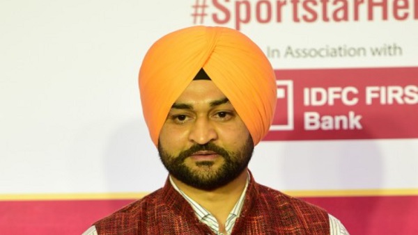 अनिल विज से मिली महिला कोच 