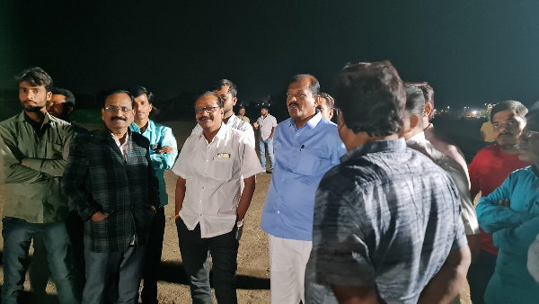 खेतों में खड़ी थी अरहर और चने की फसल खेतों में खड़ी थी अरहर और चने की फसल