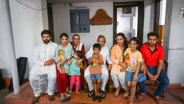 शरद पवार के परिवार में बेटा और बेटी हैं शरद पवार के परिवार में बेटा और बेटी हैं