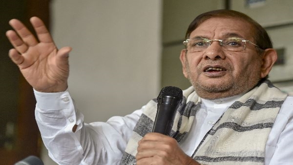 पढ़ाई से लेकर नेतागिरी में भी होशियार 