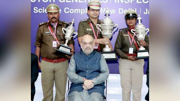 इंस्पेक्टर प्रशांत कुमार साहू को मिला पुरस्कार इंस्पेक्टर प्रशांत कुमार साहू को मिला पुरस्कार