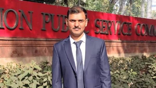 मैट्रिक पास करने के बाद किया पटना का रुख