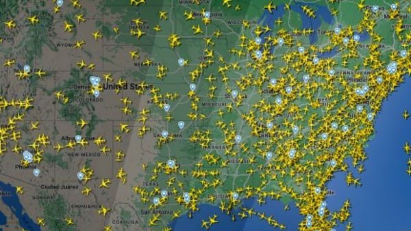 Flights to Resume Across US Flights to Resume Across US
