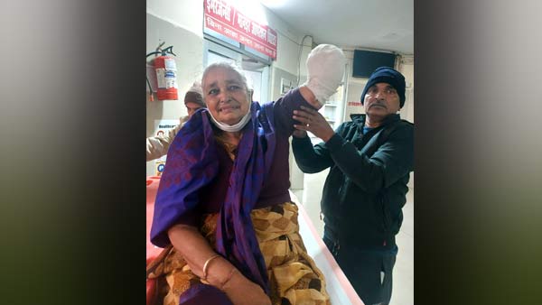 Varanasi Kashi Women 