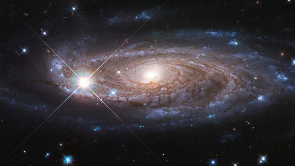 स्पेस की चमक प्रभावित