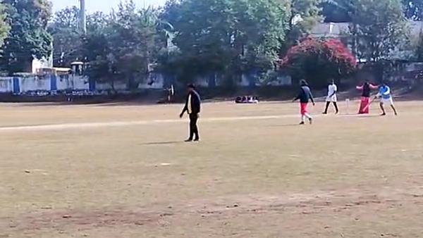 ₹21 हजार का इनाम