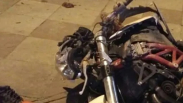 गड्ढा देकर लगाया पूरी ताकत के साथ तेज ब्रेक 