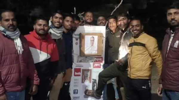 मंत्री भदोरिया से बातचीत के बाद भी नहीं निकला है हल