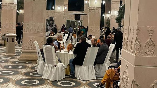 अतिथि सत्कार से हुए अभिभूत 