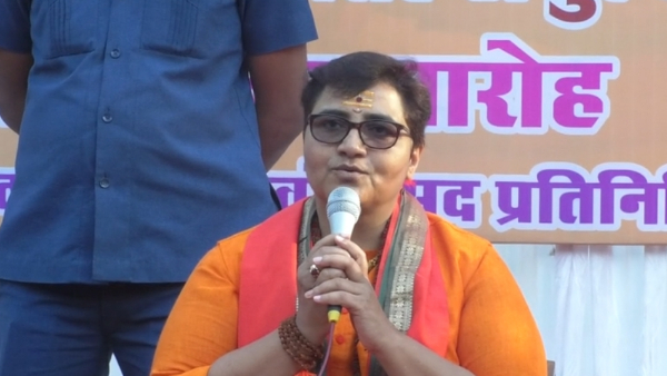 रिटायर्ड अफसरों के पत्र पर किया पलटवार