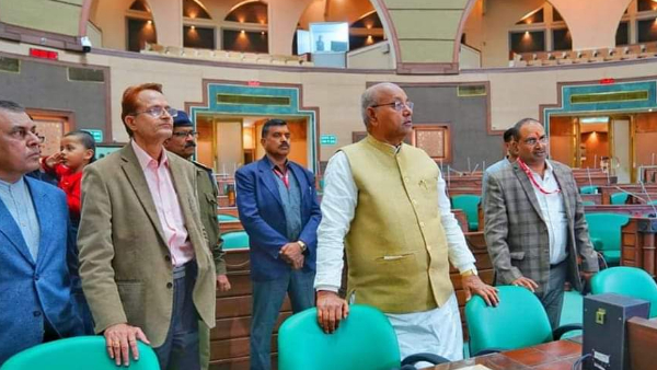 सीएम और कैबिनेट मंत्रियों को मिलते हैं इतने लाख