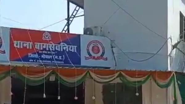 CCTV की मदद से पुलिस ने चोरों को पकड़ा CCTV की मदद से पुलिस ने चोरों को पकड़ा