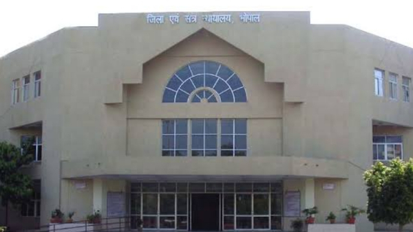 बिना परमिट गाड़ी चलाना कितना खतरनाक बिना परमिट गाड़ी चलाना कितना खतरनाक