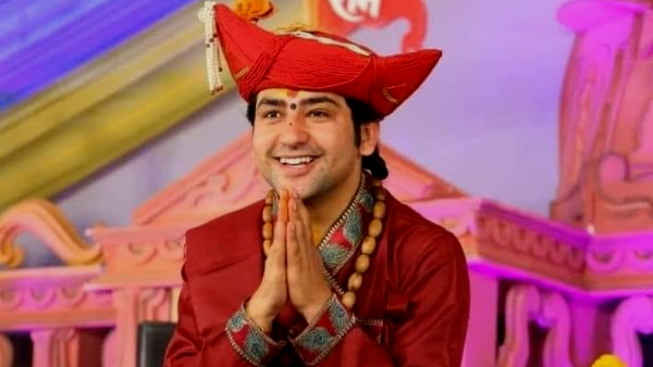 धीरेंद्र कुमार शास्‍त्री का जीवन परिचय