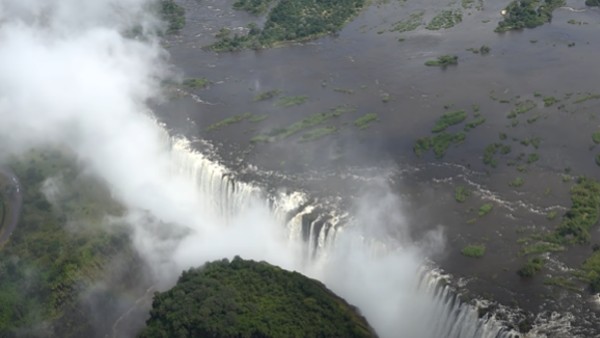 360 फीट ऊंचा है फॉल