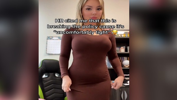 ड्रेस कोड के लिए फिर एचआर का टारगेट बनीं मैरी डी ड्रेस कोड के लिए फिर एचआर का टारगेट बनीं मैरी डी