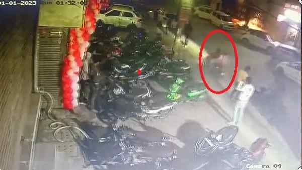 अंजलि की सहेली निधि के दावों में झोल क्यों हैं ? अंजलि की सहेली निधि के दावों में झोल क्यों हैं ?