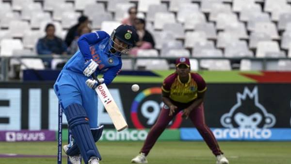 दोनों टीमों में शामिल थे ये खिलाड़ी