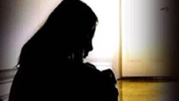 एक बच्चे की मां के साथ हुआ फरार