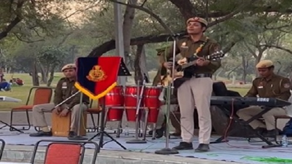 जुनून-कर्तव्य का कर रहे पालन जुनून-कर्तव्य का कर रहे पालन