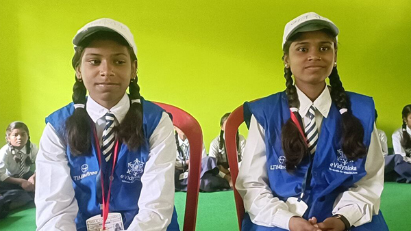 माता-पिता और शिक्षक को दिया कामयाबी का श्रेय