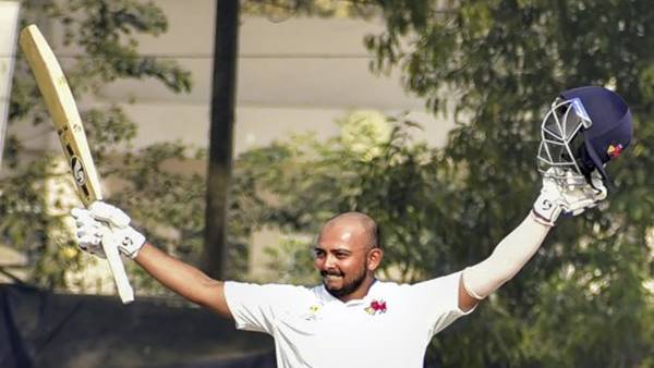 पृथ्वी और गिल जैसे खिलाड़ियों को मिलना चाहिए मौका