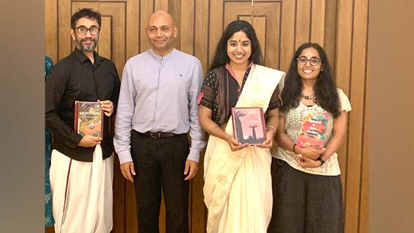 'थियेटर पोएट्री रीडिंग' की 25वीं वर्षगांठ