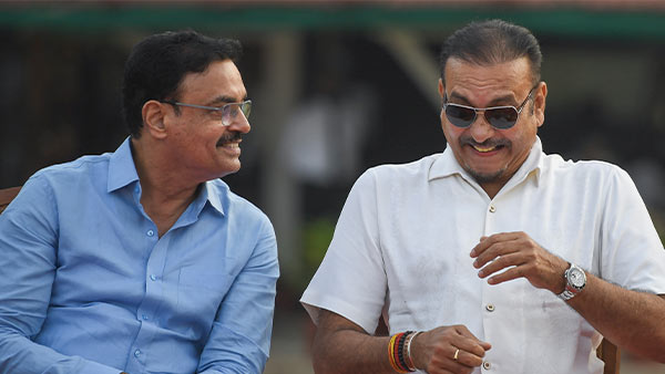 जब शास्त्री जूता लेकर मियांदाद को मारने के लिए दौड़े