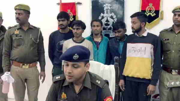 Saharanpur girlfriend engagement with Friend acid attack on girlfriends fiancée 