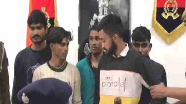 Saharanpur girlfriend engagement with Friend acid attack on girlfriends fiancée 