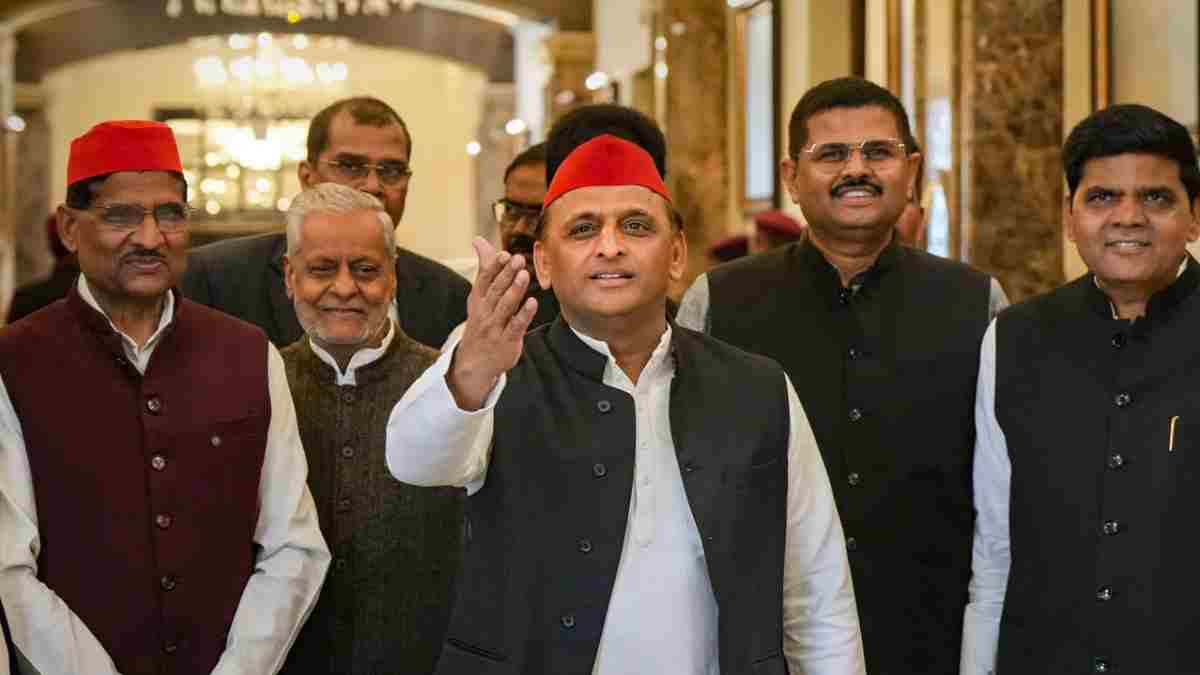 हम विकास की बात करते हैं, वो जाति की बात करते हैं