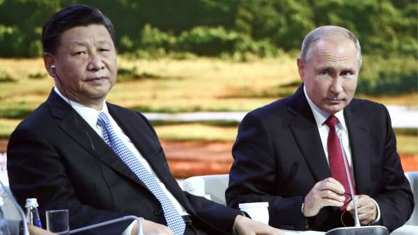 चीन यूक्रेन के खिलाफ मॉस्को के साथ