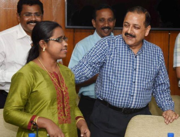  मां ने करवाई यूपीएससी की तैयारी