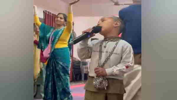 Mathura Tiny lover of Lord Krishna Documentary film on amazing Shri Krishna devotee boy of Mathura Mathura Tiny lover of Lord Krishna Documentary film on amazing Shri Krishna devotee boy of Mathura