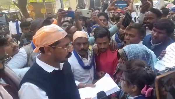 दलितों और पिछड़ों को नहीं मिल रहा है न्याय