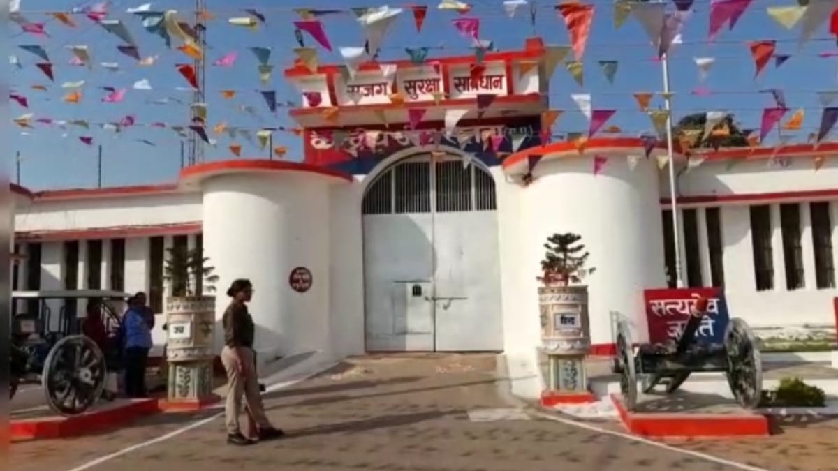  अपराध की दुनिया से बाहर लाने के लिए कथा का सहारा