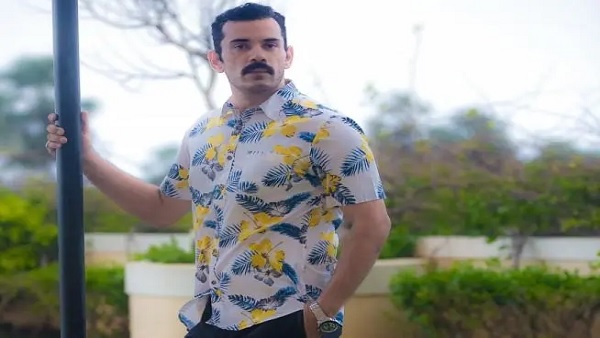 'मैं को-ऑर्डिनेटर के ऑफिस से भाग गया था' 'मैं को-ऑर्डिनेटर के ऑफिस से भाग गया था'