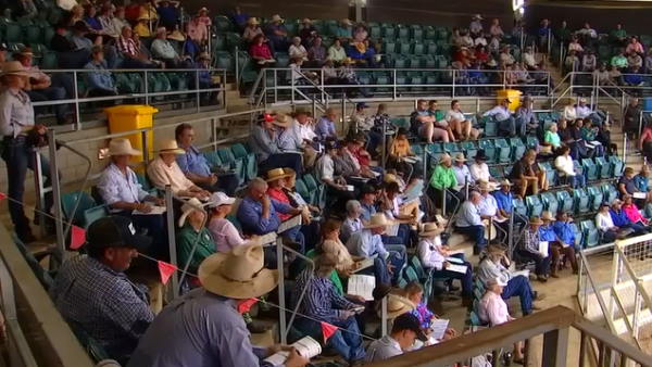 20 लाख रुपये दिए