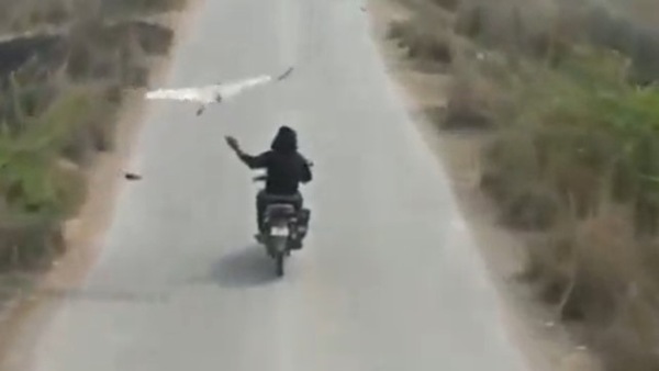 आरिफ का सच्चा दोस्त बना सारस