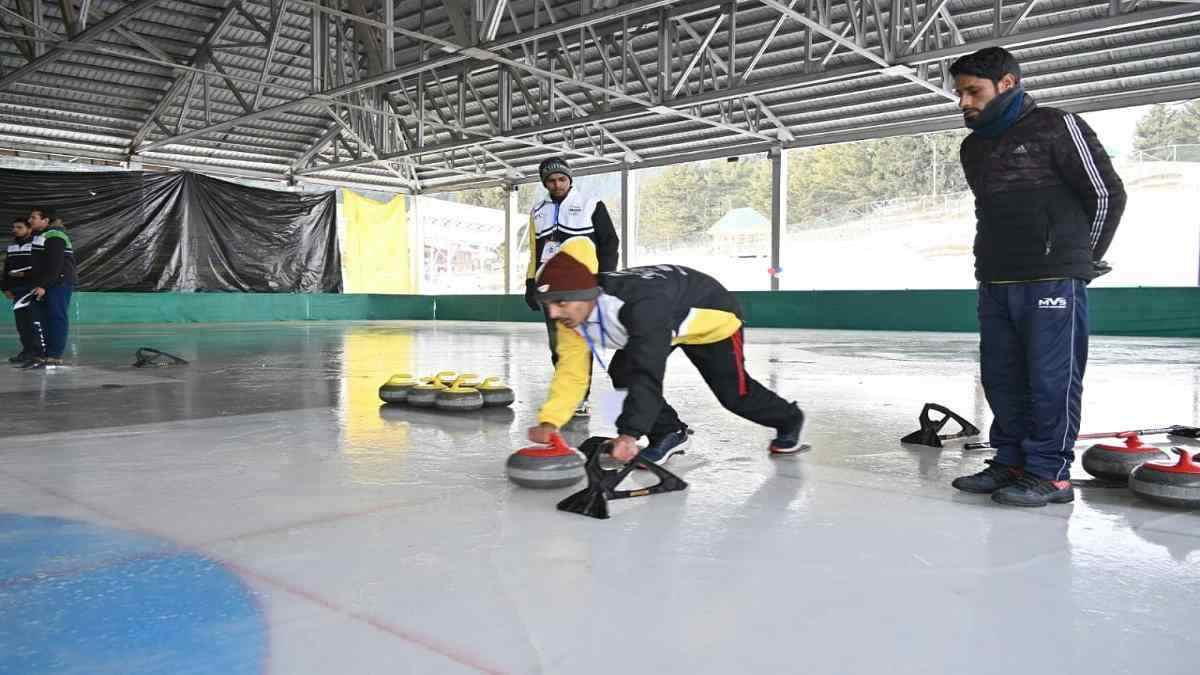 गुलमर्ग में कर्लिंग विंटर गेम्स, MP ने दो कांस्य पदक जीते