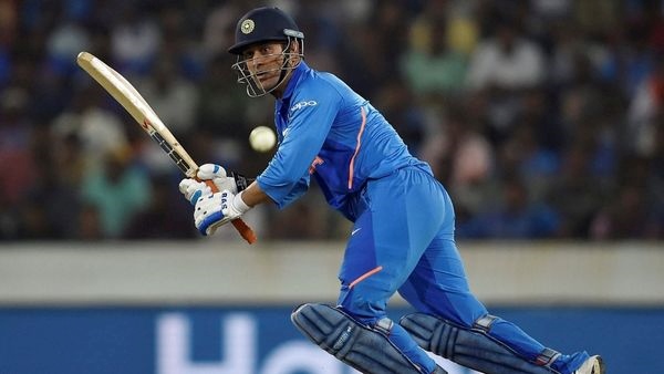 धोनी धमाका कर टीम में आए थे