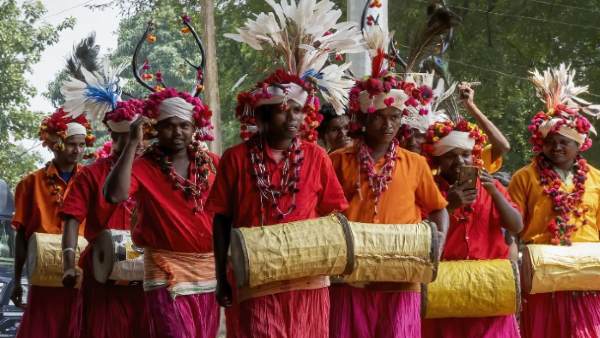 बदले जाते हैं कपल्स के नाम बदले जाते हैं कपल्स के नाम