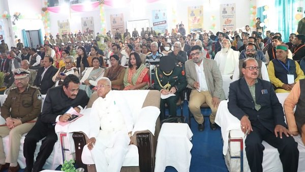 राज्यपाल मंगुभाई पटेल