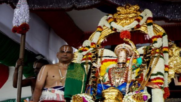 रेलवे ने बताया कहां हो गई चूक